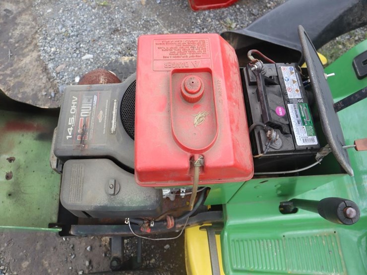john-deere-111-image-22