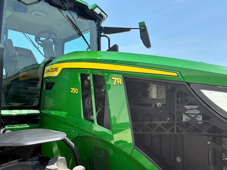 john-deere-7r-250-image-32