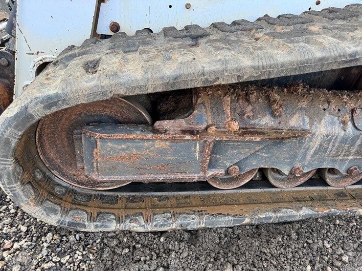 2020-bobcat-t770-image-14