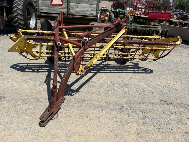 new-holland-256-image-1