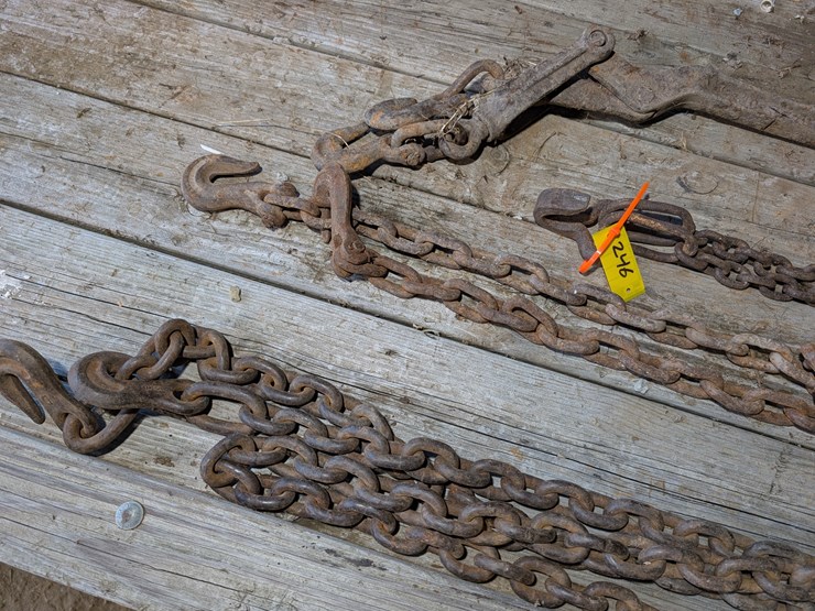 assortment-of-chains.-#246-image-2