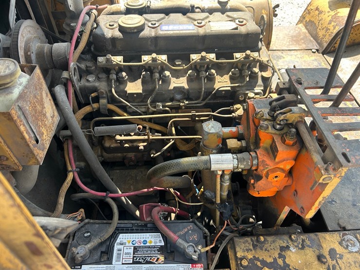 cat-forklift-image-34