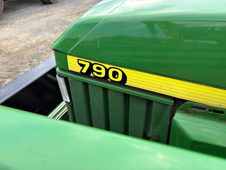 john-deere-790-image-10