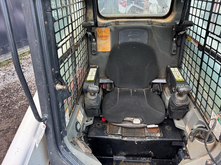 2020-bobcat-t770-image-22