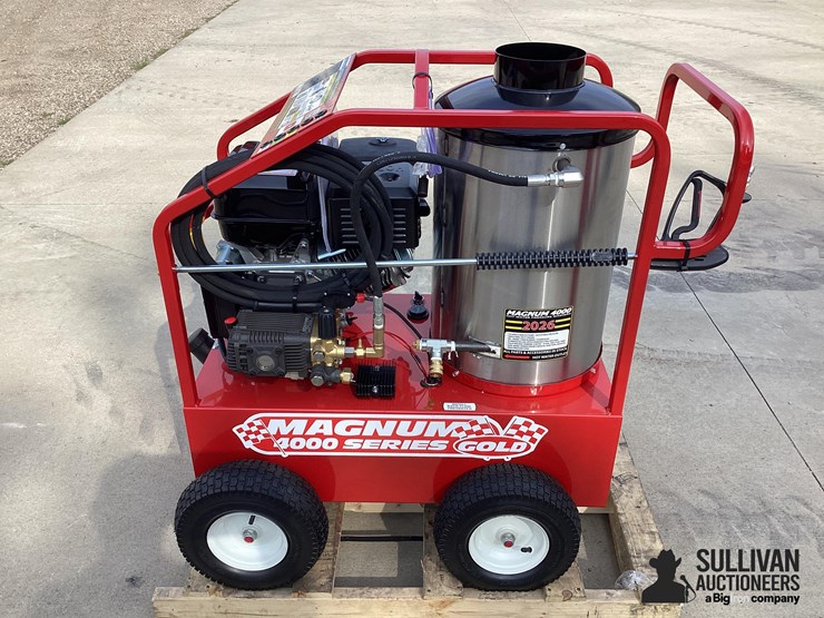 2026-magnum-4000-series-hot-water-pressure-washer-image-8
