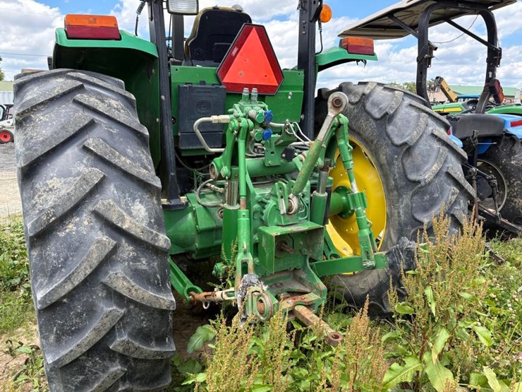 2020-john-deere-6105e-image-9