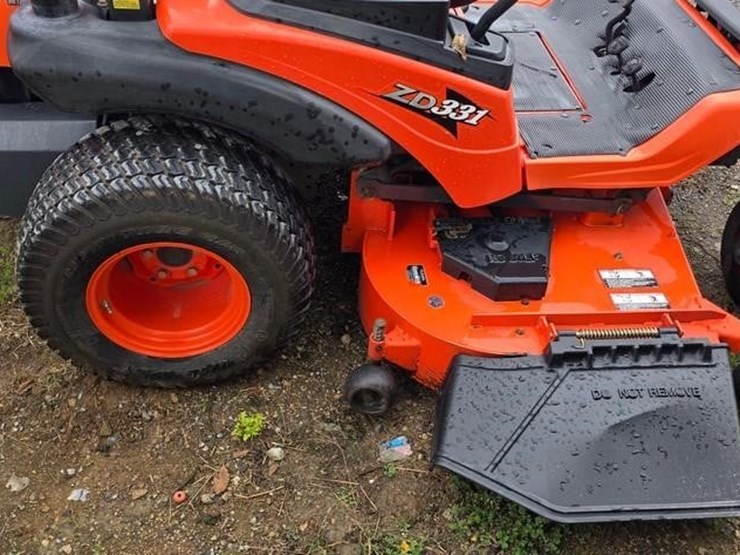 kubota-zd331-image-6