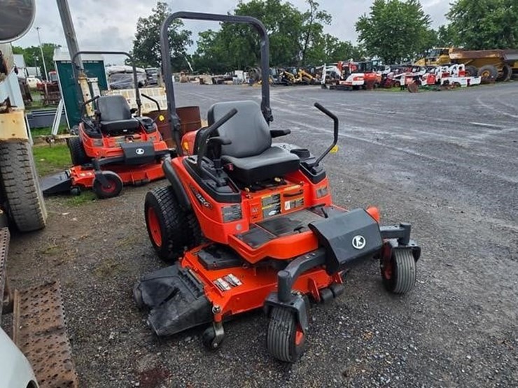 kubota-zd326s-image-1
