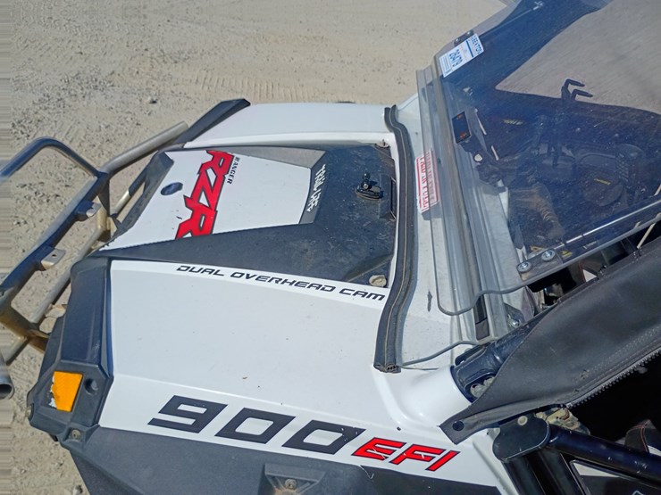 2012-polaris-rzr-900-image-39