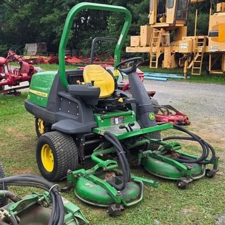 JOHN DEERE 7400