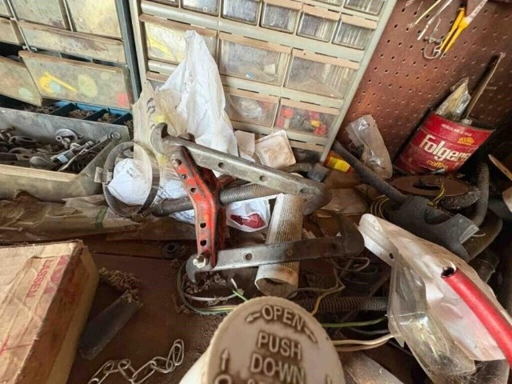 contents-of-northwest-wall-image-4