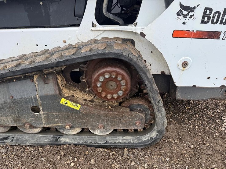 2014-bobcat-t590-image-18