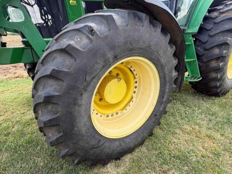 2013-john-deere-7330-image-22