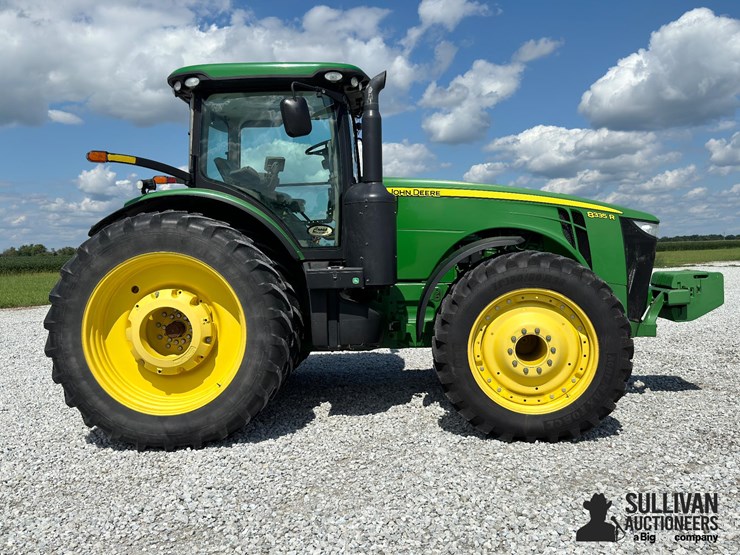 2012-john-deere-8335r-image-4