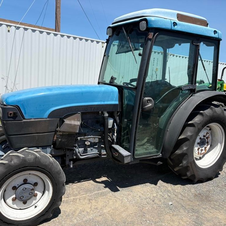 NEW HOLLAND TN65