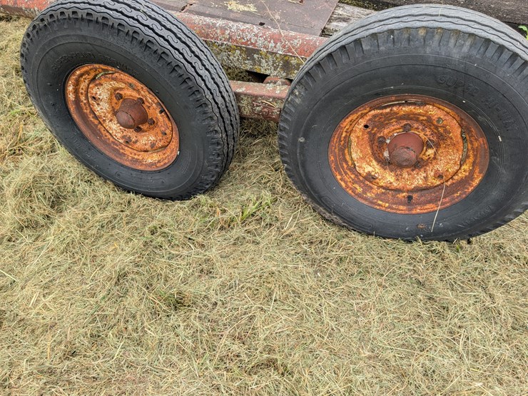 danahue-928-s-planter-trailer-image-35