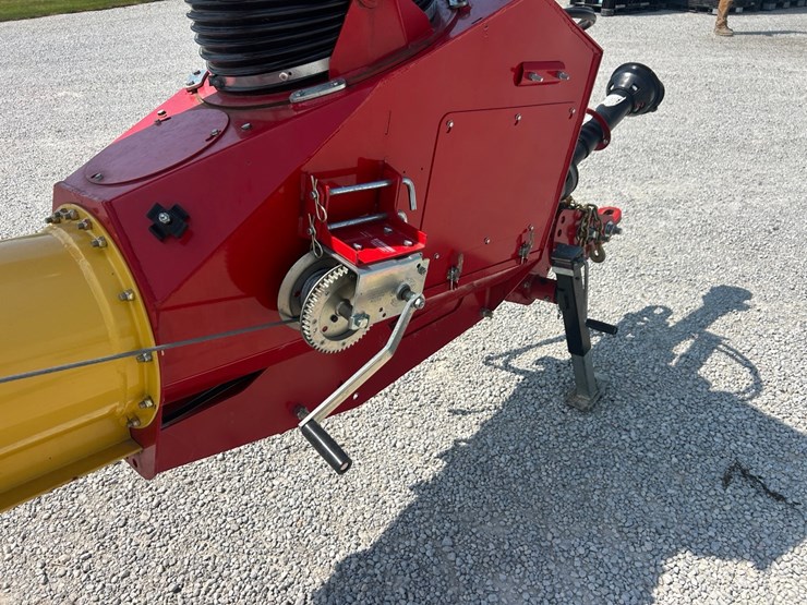 2022-westfield-mkx2-13-84-swing-away-auger-image-34