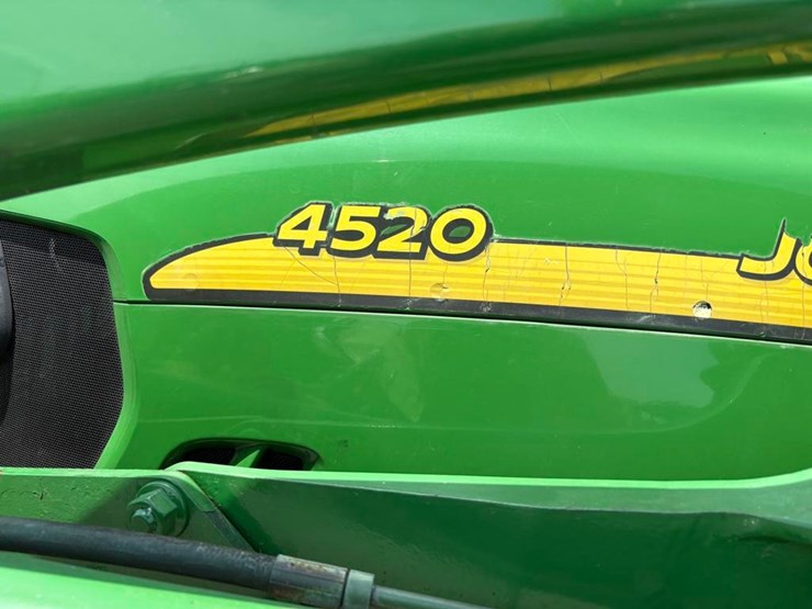 john-deere-4520-image-14