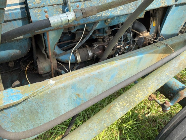 ford-4000-image-5