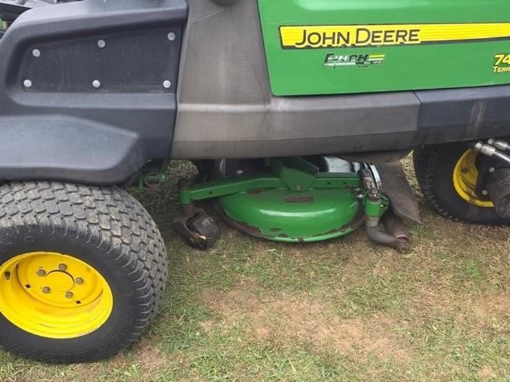 john-deere-7400-image-10