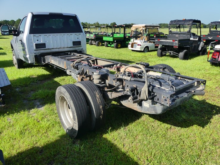 2017-ford-f450-xlt-image-4