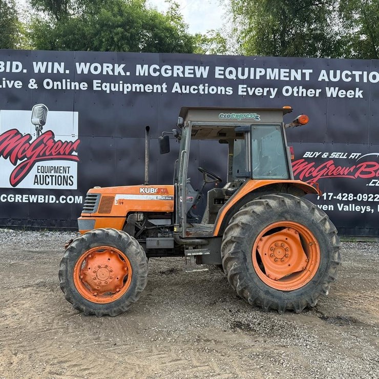 KUBOTA M6800