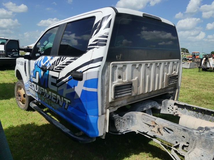 2017-ford-f350-xl-image-8