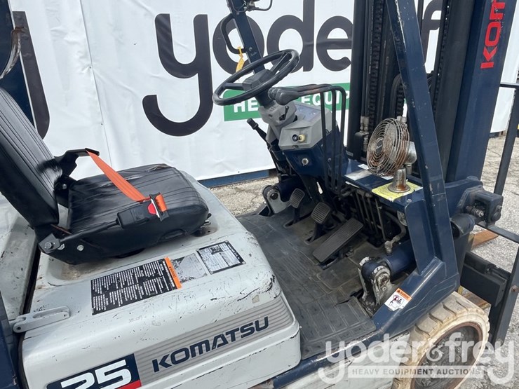 komatsu-fg25st-11-image-27