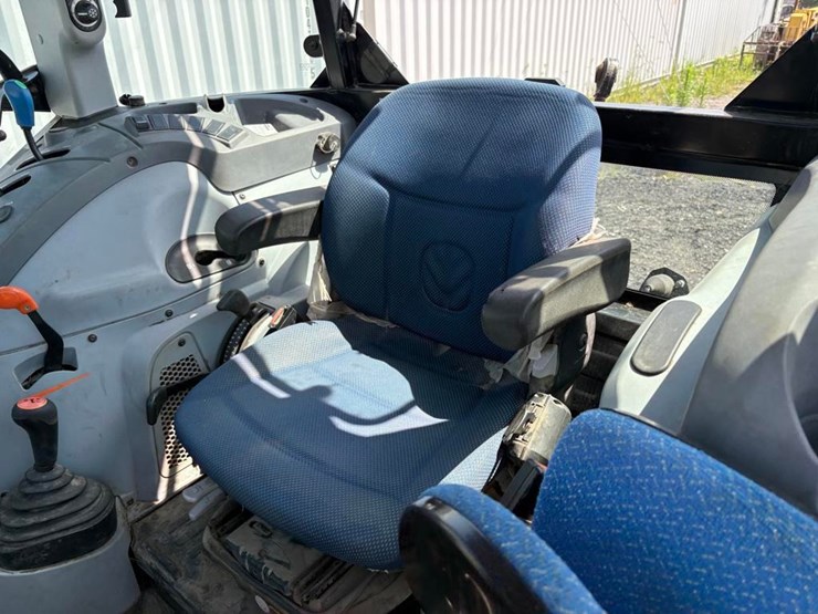 new-holland-t4.75-image-9