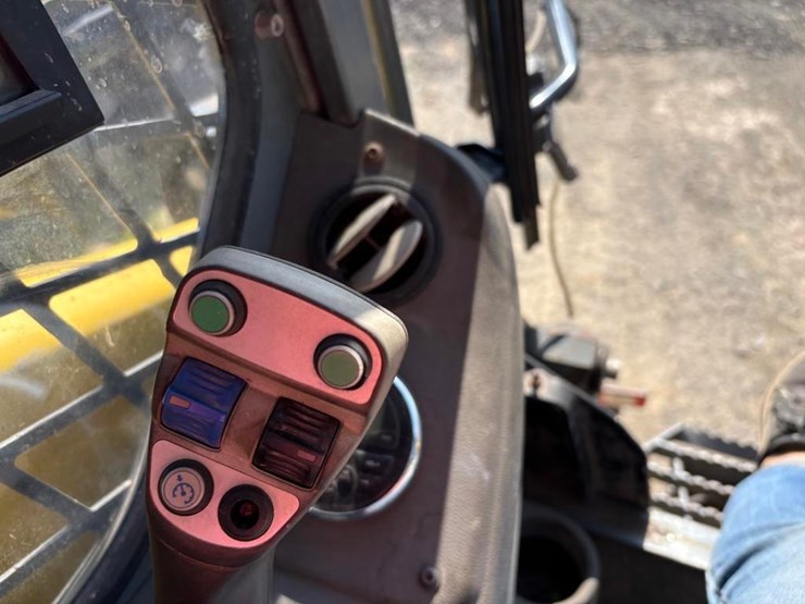 2015-wacker-neuson-sw28-image-25
