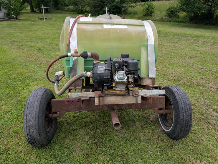 pull-type-120-gallon-sprayer-image-3