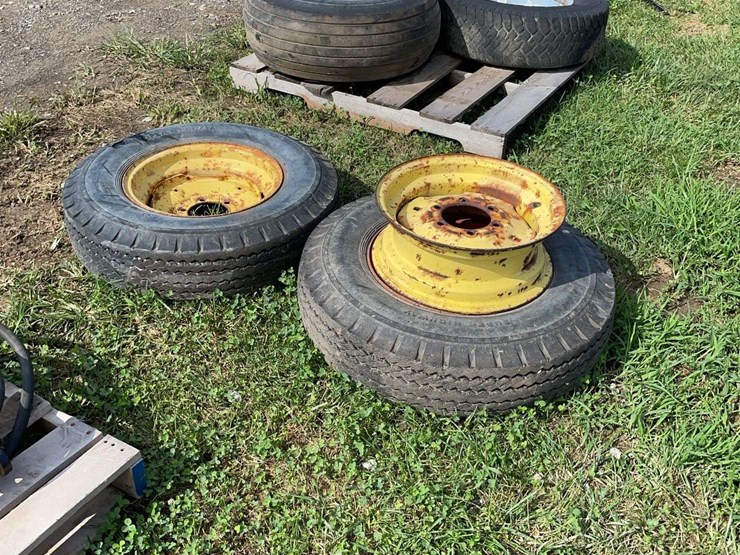 deere-tires-image-1