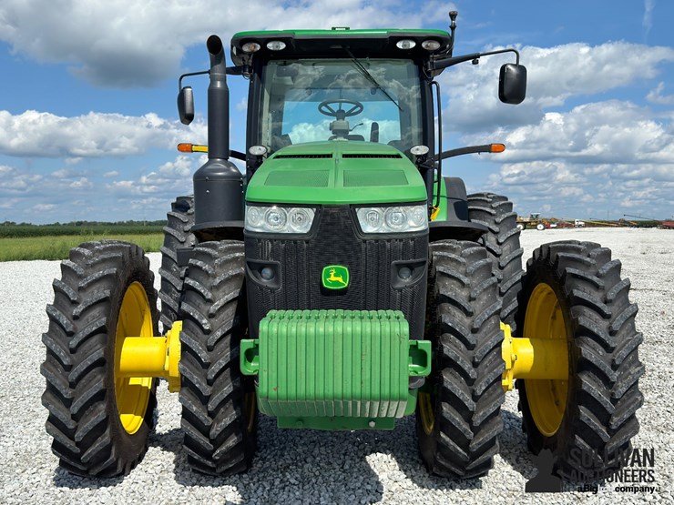 2012-john-deere-8335r-image-2