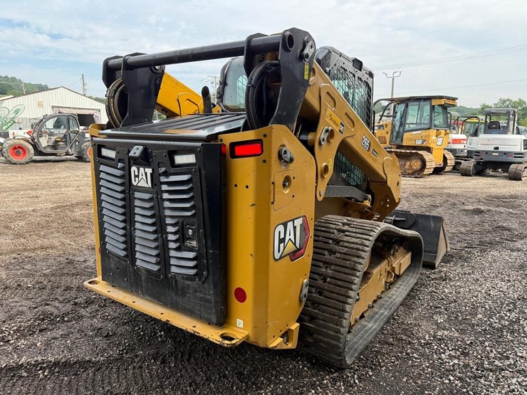 caterpillar-265-image-4