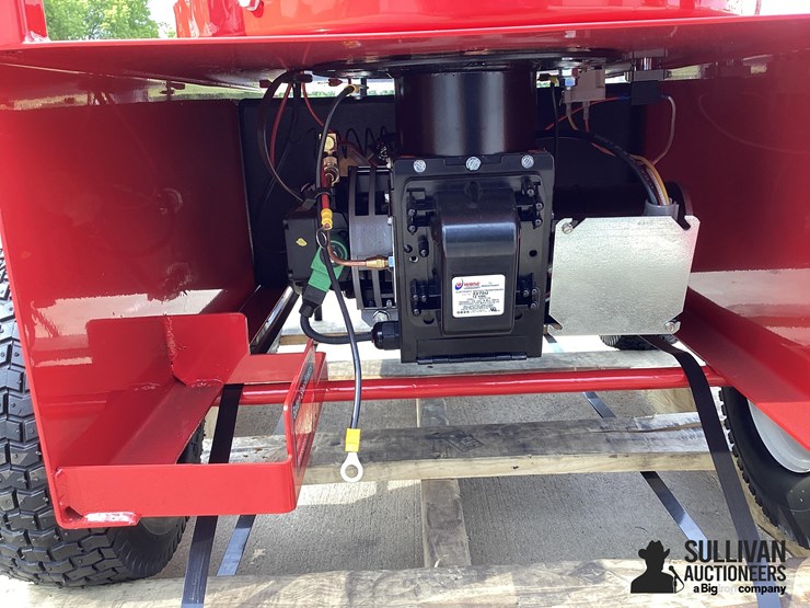 2026-magnum-4000-series-hot-water-pressure-washer-image-13