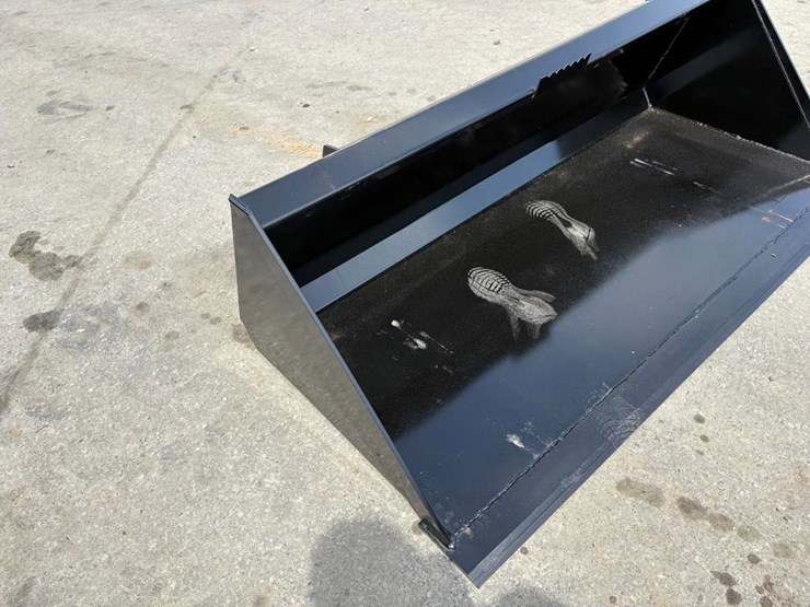 66in-bucket-image-2
