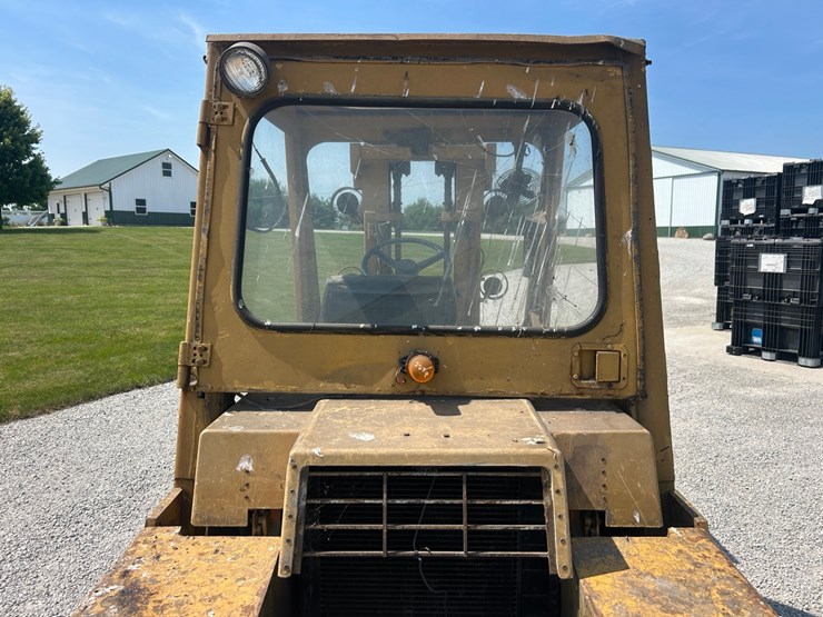 cat-forklift-image-18