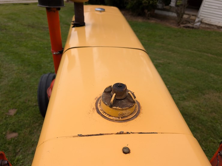 case-730-tractor-image-85