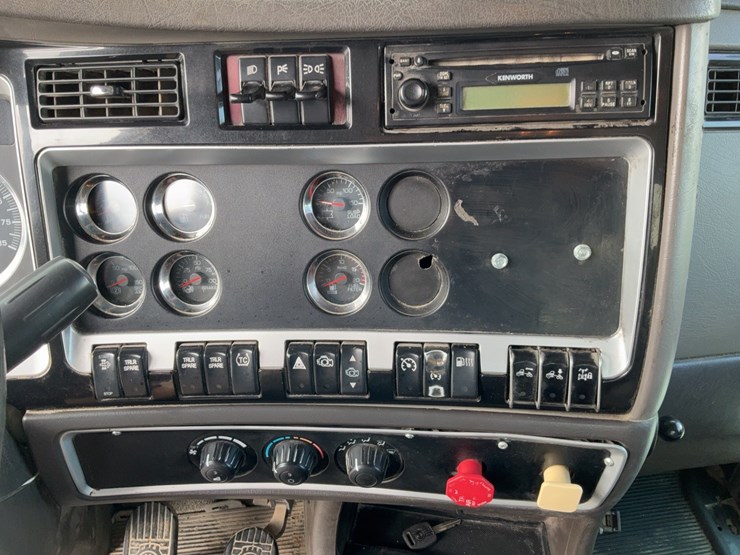 2008-kenworth-t800-image-57