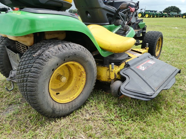 john-deere-x320-image-5