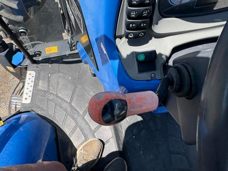 new-holland-workmaster-95-image-17