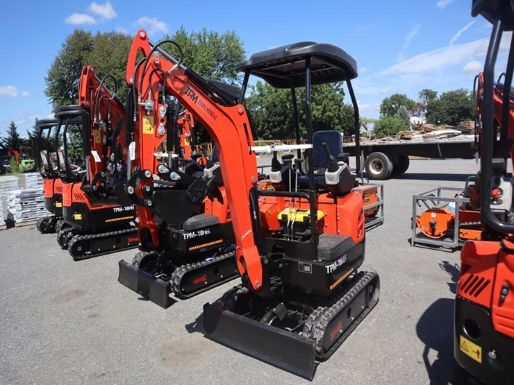tpm-18hh-mini-excavator-image-2