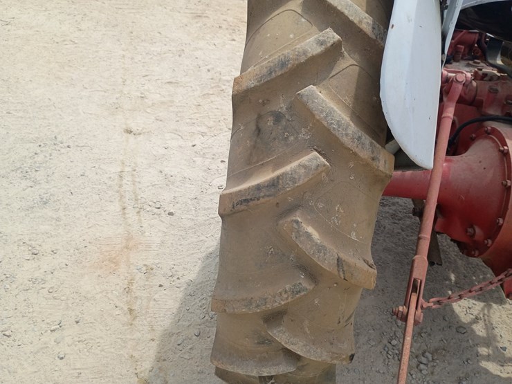ford-tractor-image-59