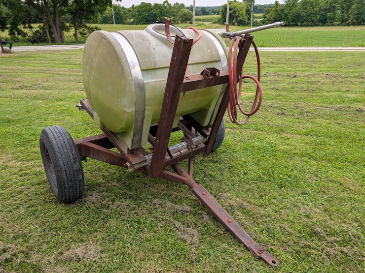 pull-type-120-gallon-sprayer-image-5