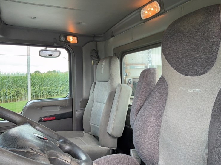 2008-kenworth-t800-image-52