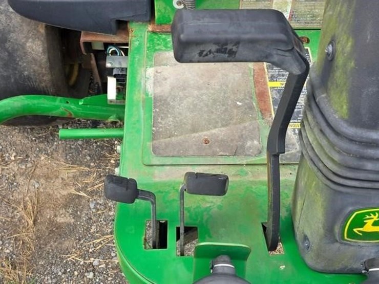 john-deere-8000-image-16