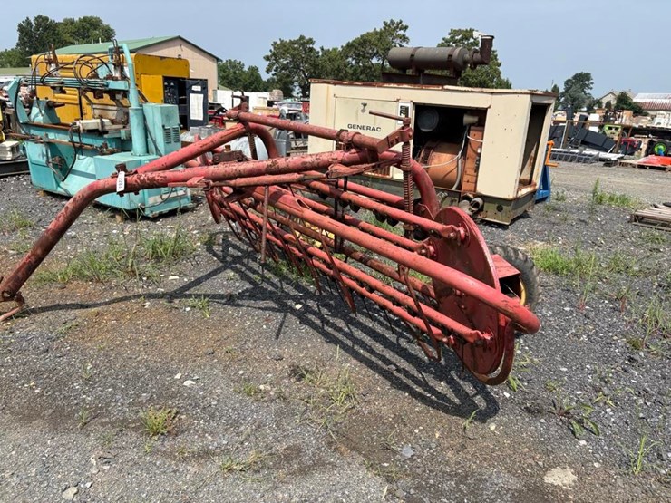 massey-ferguson-37-image-3