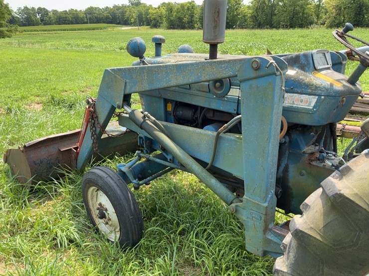 ford-4000-image-14