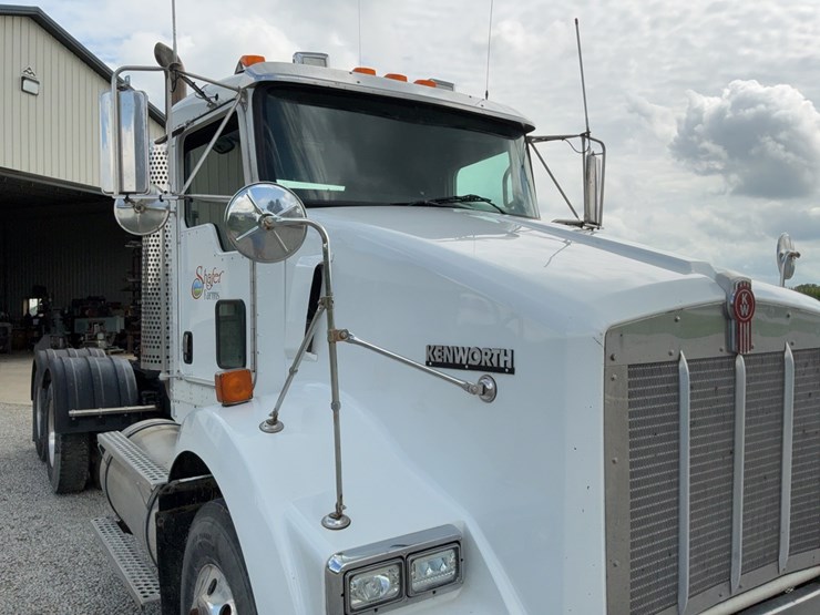 2008-kenworth-t800-image-47