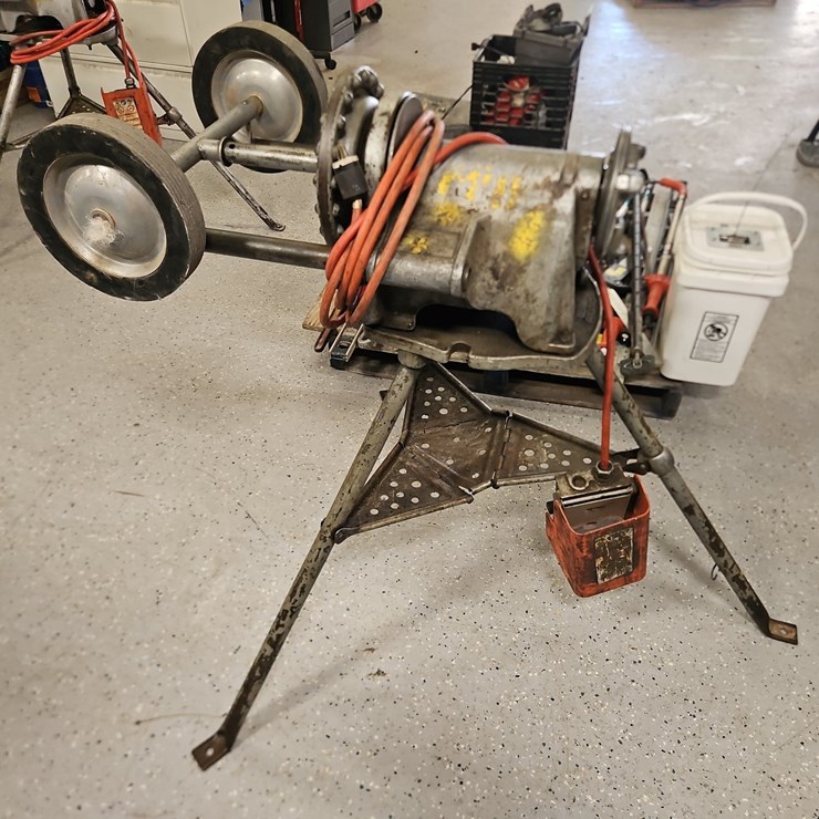 RIGID 300 PIPE THREADER